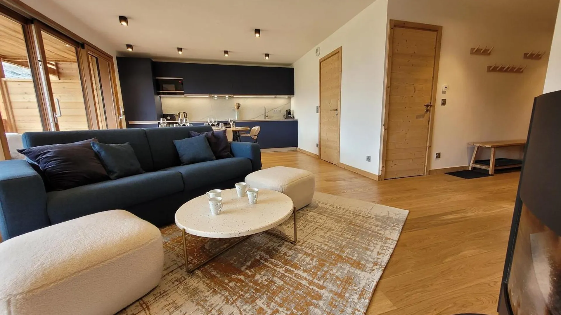 Spacieux Duplex 3 Chambres En Suites, Proche Pistes Et Navettes, Les Gets - Fr-1-598-140 contacts